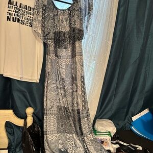 Elegant Navy and White Patterned Dress